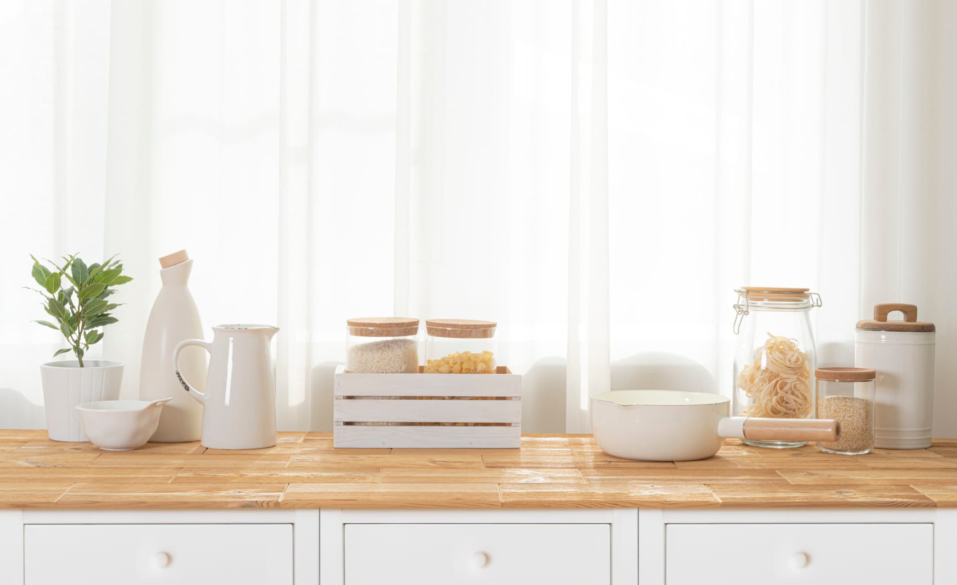 Budget-Friendly Pest Busters: DIY Pest Control with Kitchen Ingredients