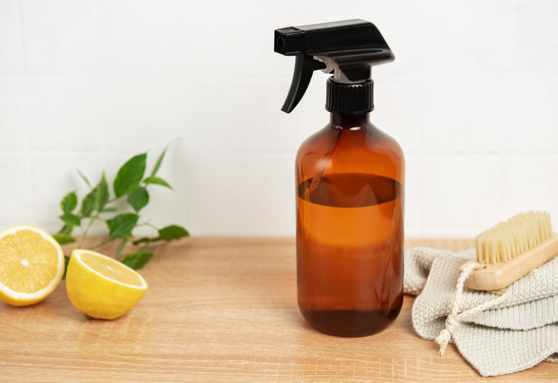 DIY Natural Pest Repellent Spray: Step-by-Step Guide